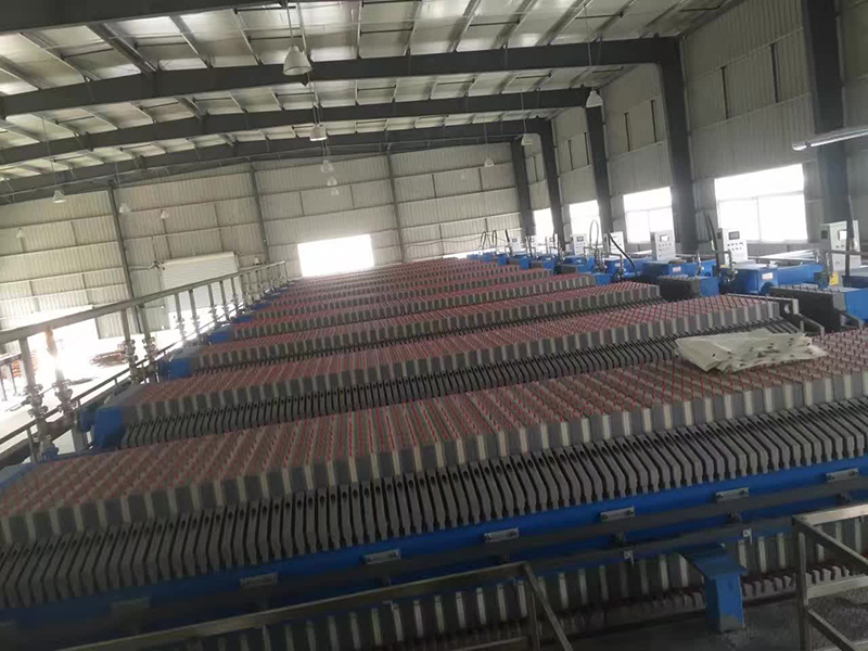 甜蜜素过滤现场(图1)